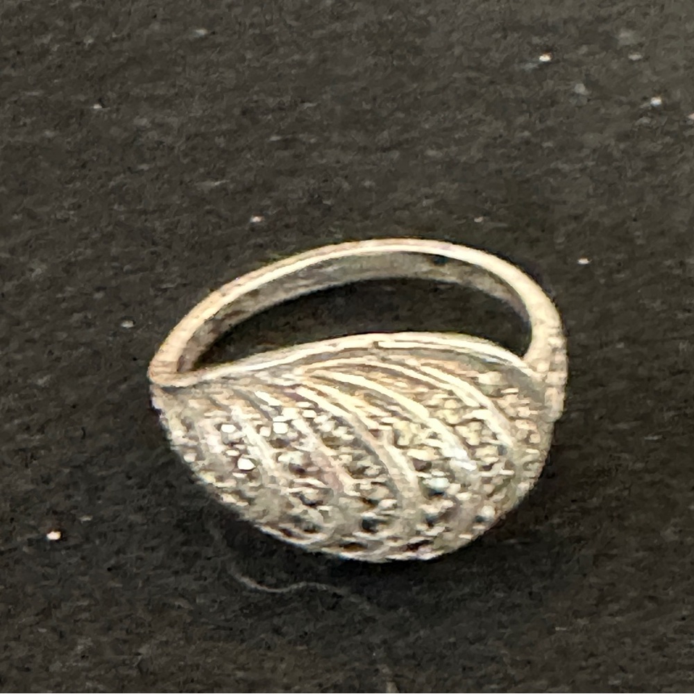 Sterling Silver Marcasite Spiral Pattern Dome Ring with Elegant Design